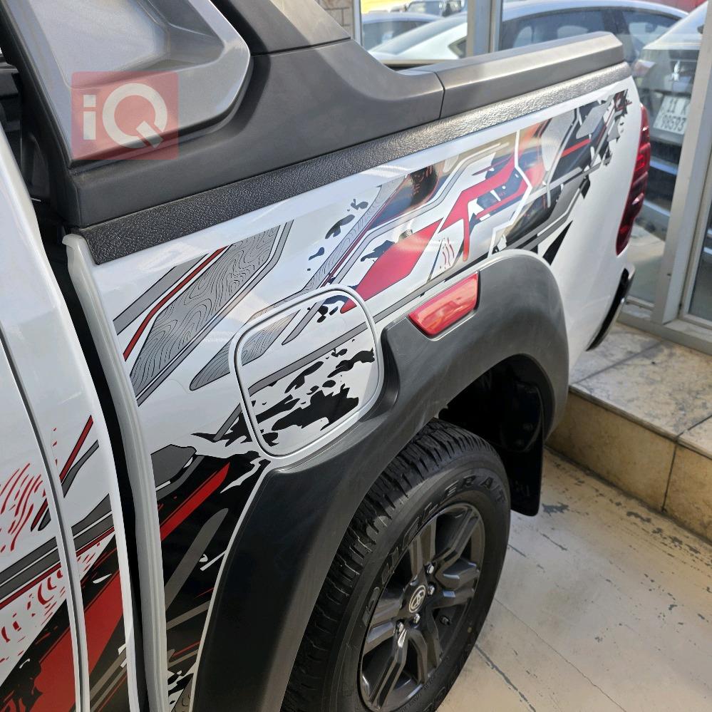 تويوتا هايلوكس